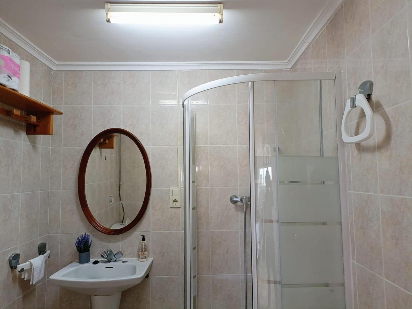 Bedroom With Private Bathroom And Two-Bedroom Family Suite In Quiet Forest Country House 80M2 Large Swimming Pool Music Town Lliria The Garden And Swimmingpool And Garden Are Shared 外观 照片