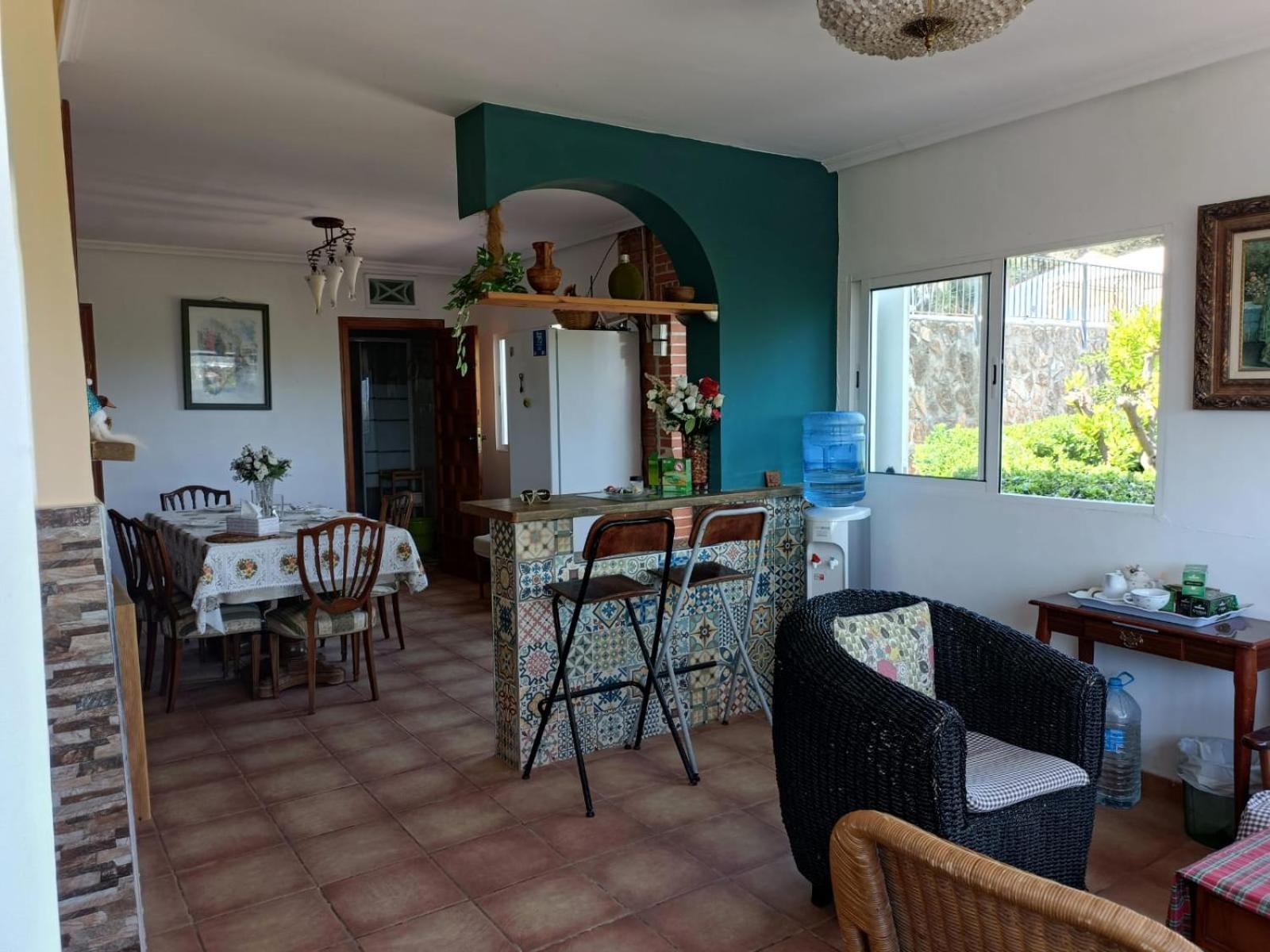Bedroom With Private Bathroom And Two-Bedroom Family Suite In Quiet Forest Country House 80M2 Large Swimming Pool Music Town Lliria The Garden And Swimmingpool And Garden Are Shared 外观 照片
